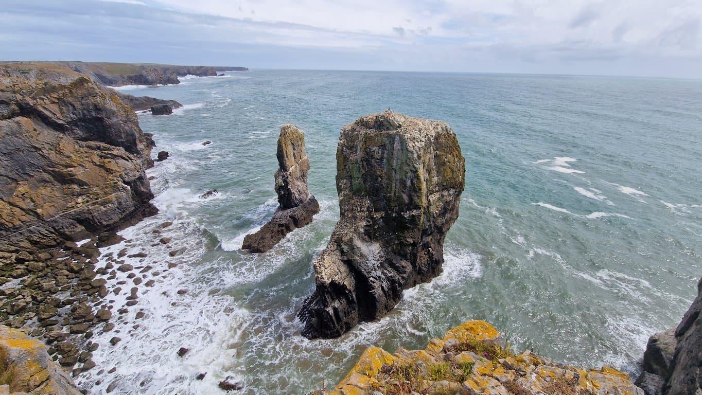 Elegug Stacks